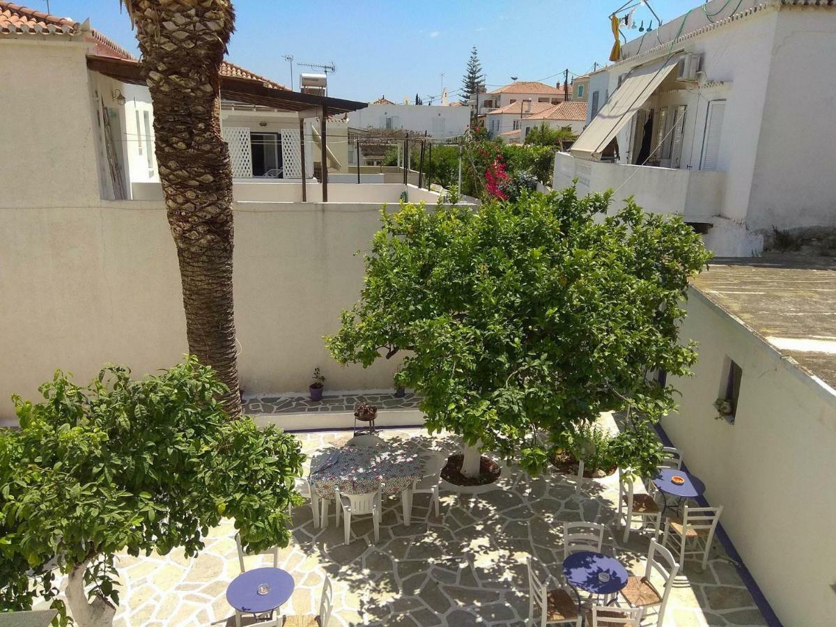 ספצס Old Harbor Apartments מראה חיצוני תמונה