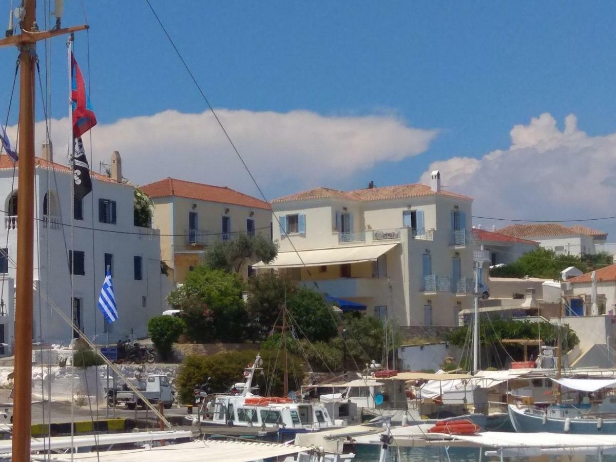 ספצס Old Harbor Apartments מראה חיצוני תמונה